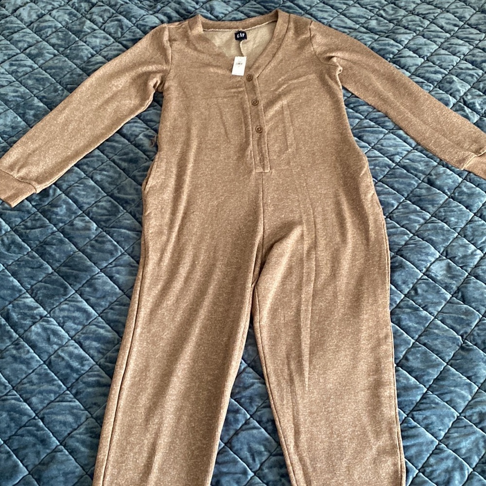Gap jumpsuit